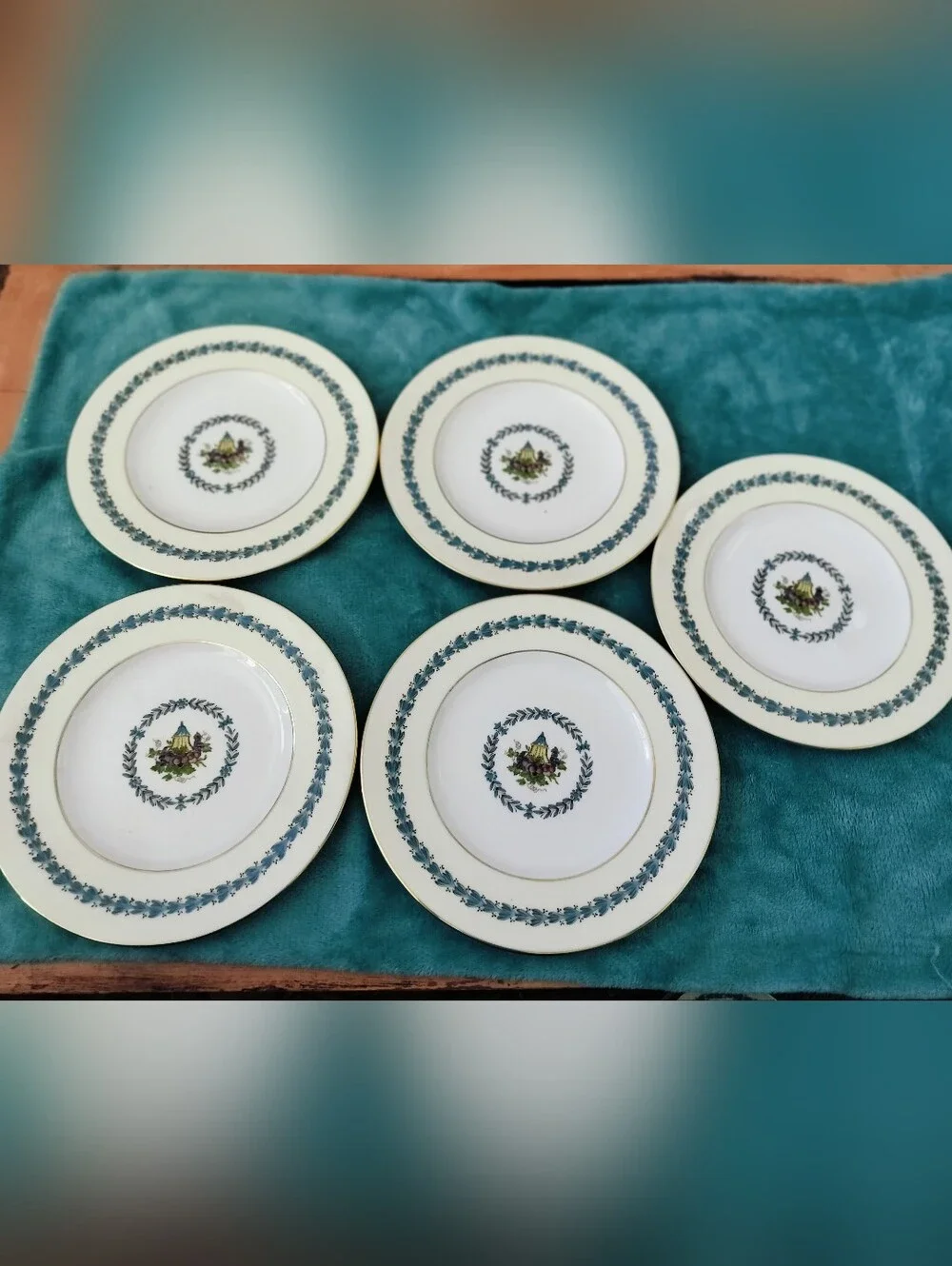Vintage Wedgwood Bone China Salad/Dessert Plates 